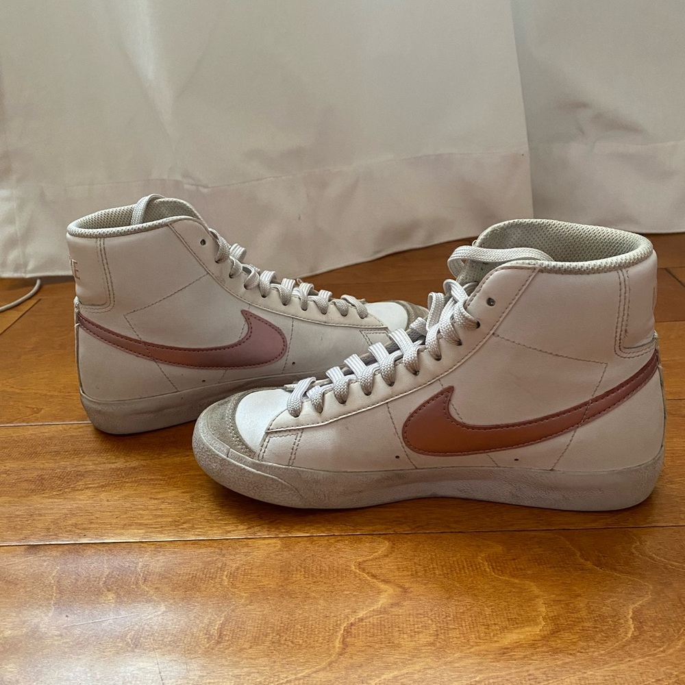 Nike Mid 77 Blazer Pink Swoosh - 4.5 Youth Size
